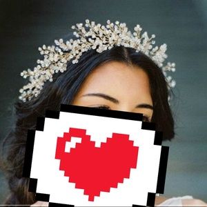 Swarovski crystal tiara for wedding or prom ✨